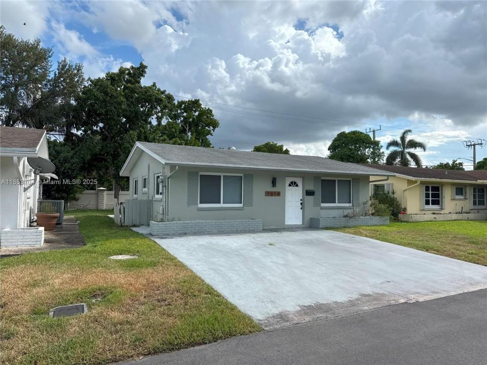 7014 NW 57th Ct 7014, Tamarac, 佛罗里达州 33321, 美国