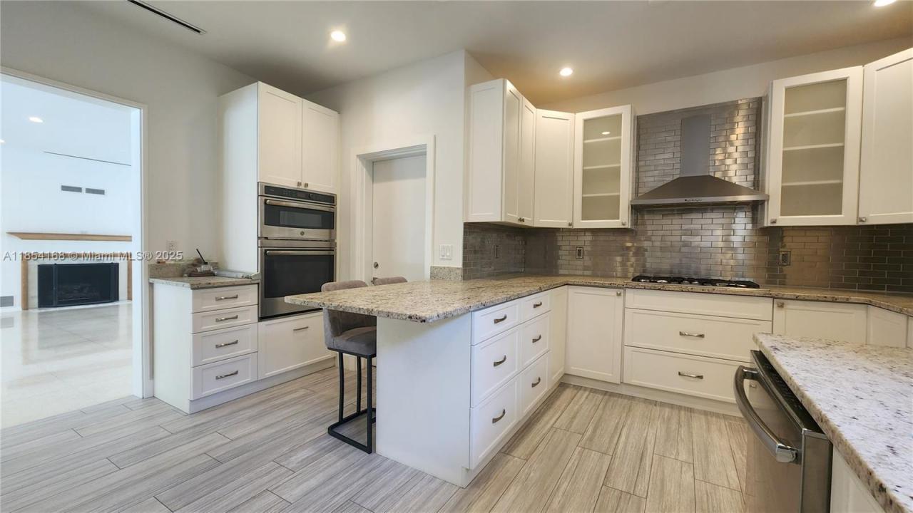 63 Bal Bay Dr, Bal Harbour, Floride 33154, États-Unis