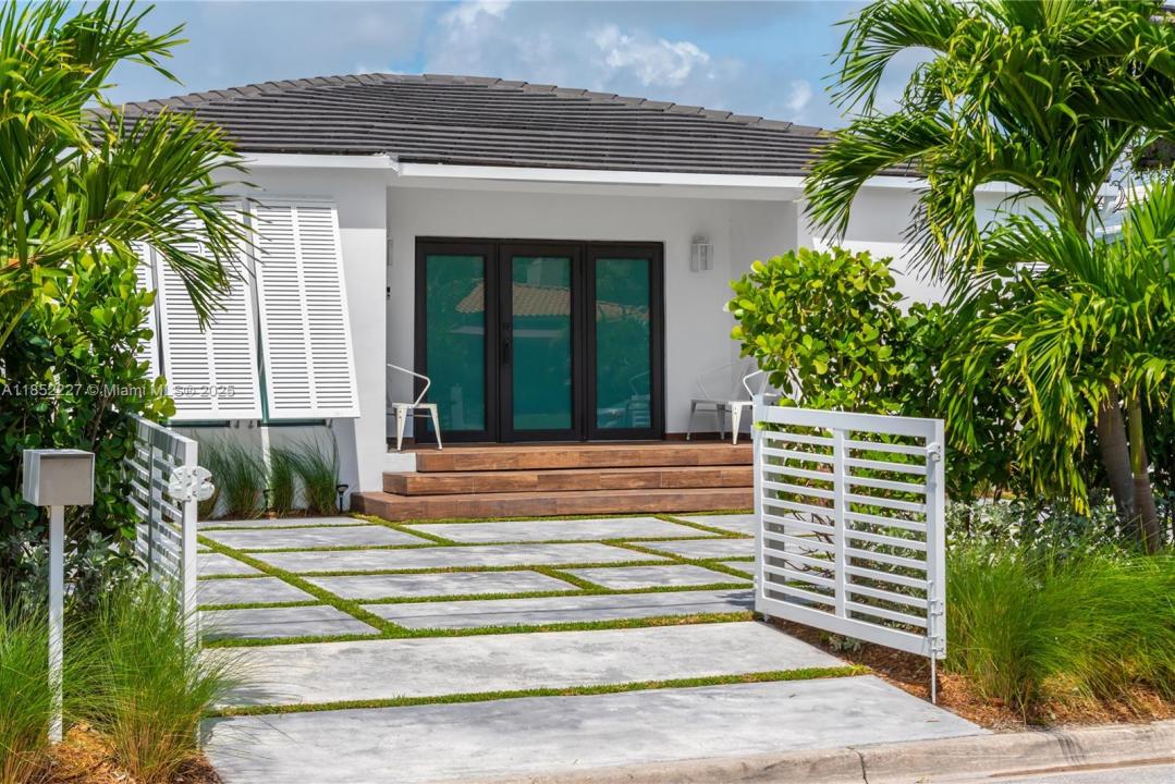 8834 Abbott Ave, Surfside, Florida 33154