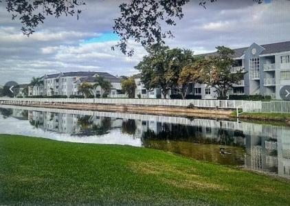 8560 SW 212th St 301, Cutler Bay, Florida 33189, USA