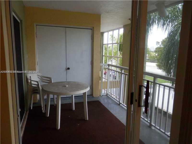 8560 SW 212th St 301, Cutler Bay, 佛罗里达州 33189, 美国