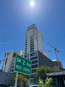 239 SW 9th St 2103, Miami, Florida 33130, USA