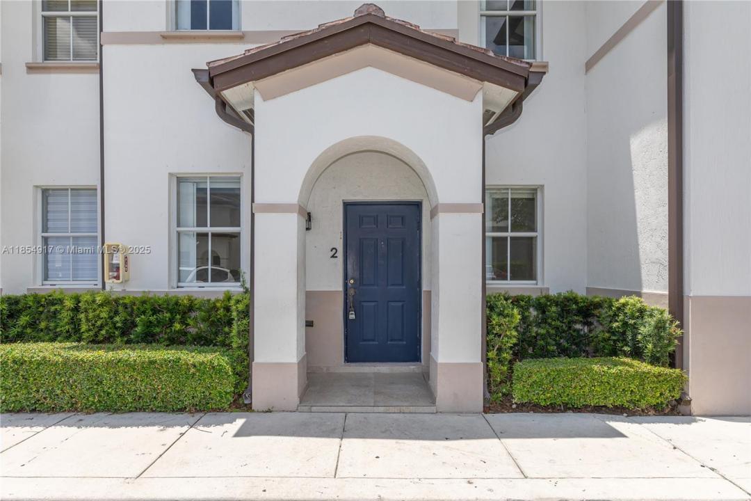 8073 W 36th Ave 2, Hialeah, Florida 33018