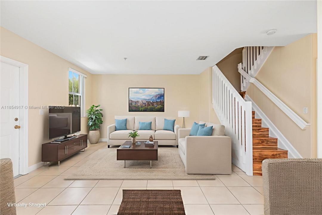 8073 W 36th Ave 2, Hialeah, Florida 33018