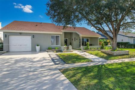 16780 Redwood Way, Weston, Florida 33326, USA