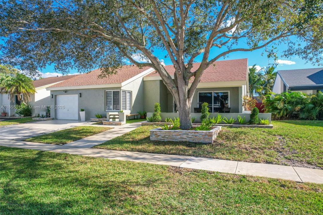 16780 Redwood Way, Weston, פלורידה 33326, ארצות הברית של אמריקה