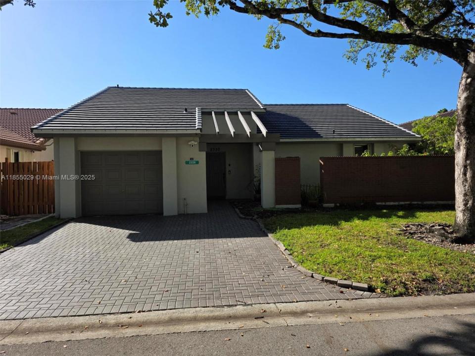 2320 Dover, Weston, فلوريدا 33326, الولايات المتحدة