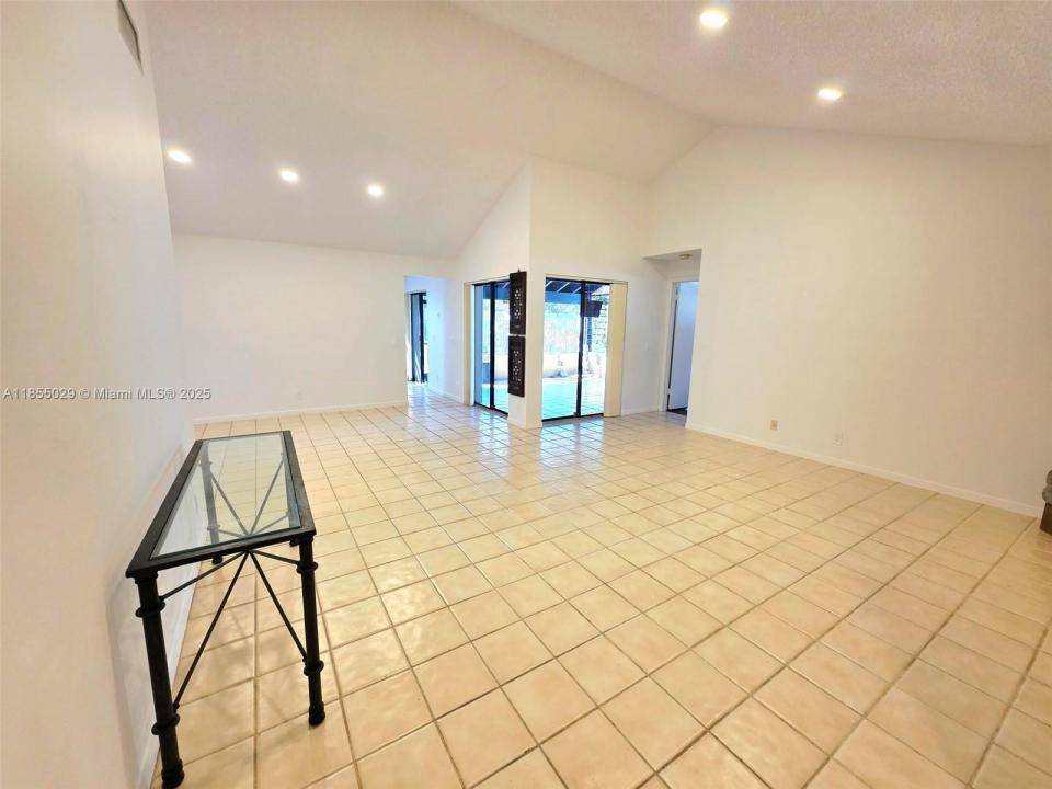 2320 Dover, Weston, فلوريدا 33326, الولايات المتحدة