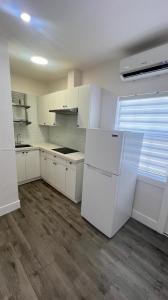 7556 S Waterway Dr 1, Miami, Florida 33155, USA