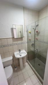7556 S Waterway Dr 1, Miami, Florida 33155, USA