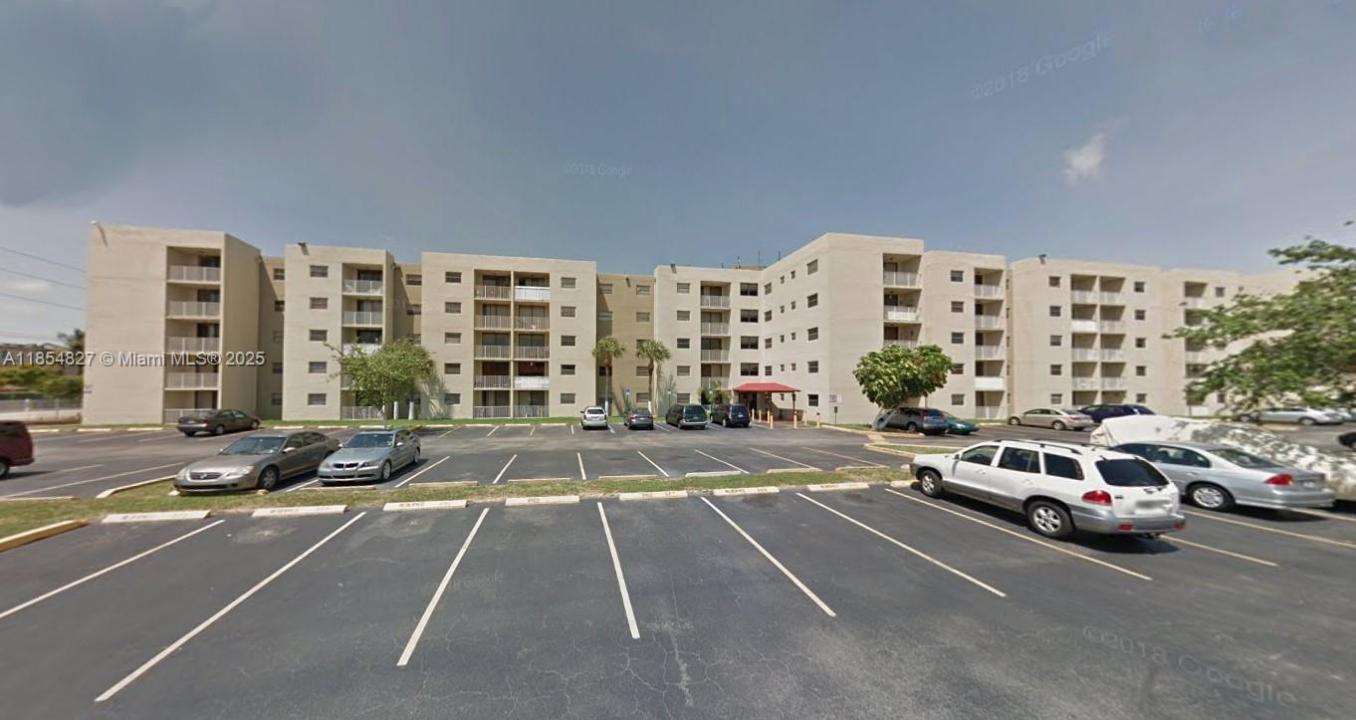 8185 NW 7th St 206, Miami, Florida 33126, Stati Uniti