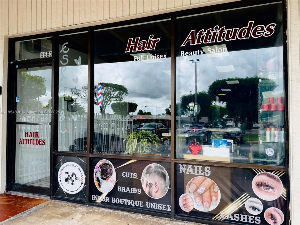 6882 NW 169th, Hialeah, Florida 33015