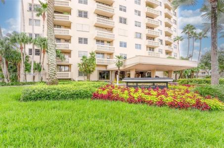 90 Edgewater Dr 1015, Coral Gables, Florida 33133, USA