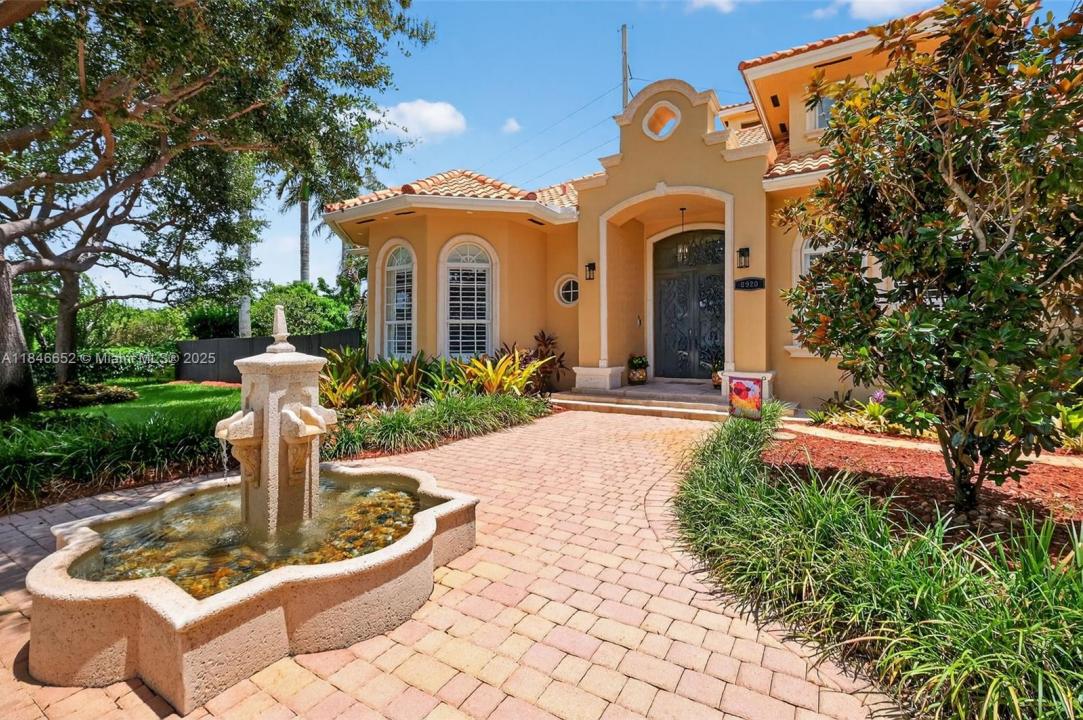 8920 SW 162nd Ter, Palmetto Bay, Florida 33157, Amerika Birleşik Devletleri