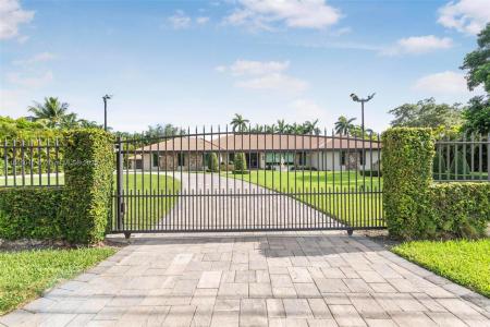 9255 SW 108th St 0, Miami, Florida 33176, USA