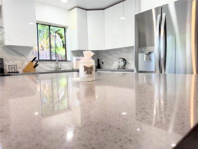 20429 NE 10th Ct Rd 20429, Miami, Florida 33179, USA