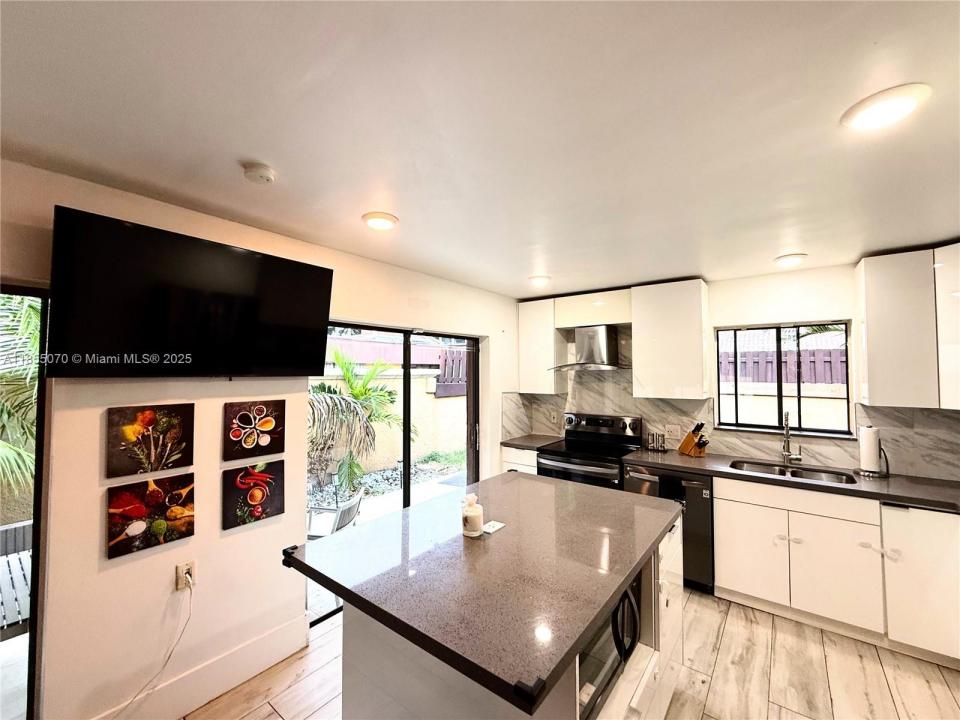 20429 NE 10th Ct Rd 20429, Miami, Florida 33179, Estados Unidos
