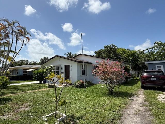 2711 Dewey St, Hollywood, Florida 33020