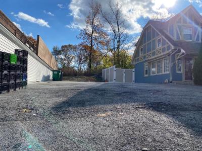 466 Palmer Road, Yonkers, Nowy Jork 10701, USA