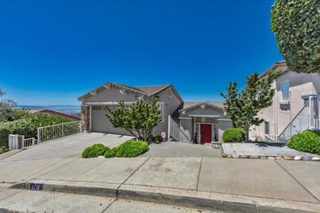 Skyline Circle, Oakland, Kaliforniya 94605, Amerika Birleşik Devletleri