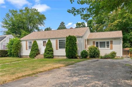 255 Strawberry Field Road, Warwick, RI 02886, USA
