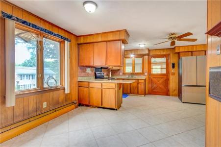143 Waumsett Avenue, Cumberland, Rhode Island 02864, Estados Unidos