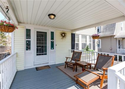 25 Rhodes Avenue, Cranston, 罗得岛 02905, 美国