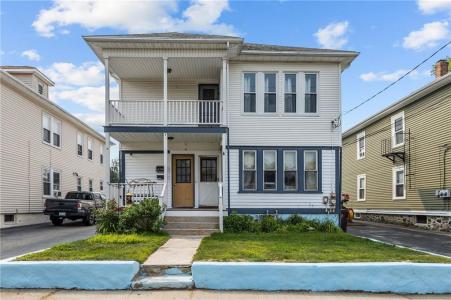 97 Warwick Street, Woonsocket, RI 02895, USA
