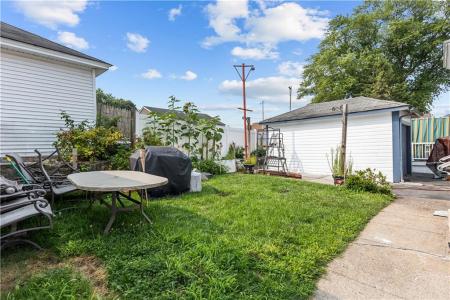 97 Warwick Street, Woonsocket, Rhode Island 02895, Stati Uniti