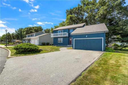 7 West Lakeview Drive, North Providence, Rhode Island 02904, États-Unis