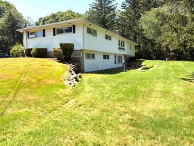 2 Honeysuckle Drive, Cranston, Rhode Island 02921, Amerika Birleşik Devletleri