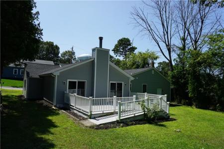 40 Sunset Avenue, Woonsocket, Rhode Island 02895, Stati Uniti