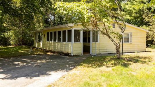 16 Center Street, Charlestown, RI 02813, USA