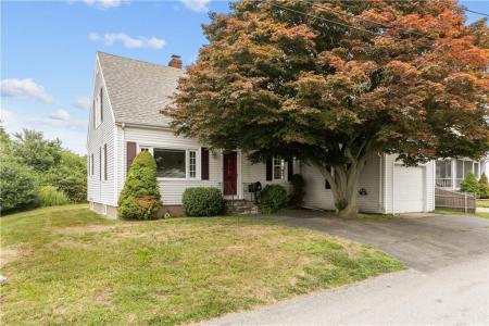 16 Narragansett Avenue, Tiverton, RI 02878, USA