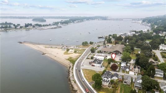 16 Narragansett Avenue, Tiverton, 羅德島州 02878, 美國