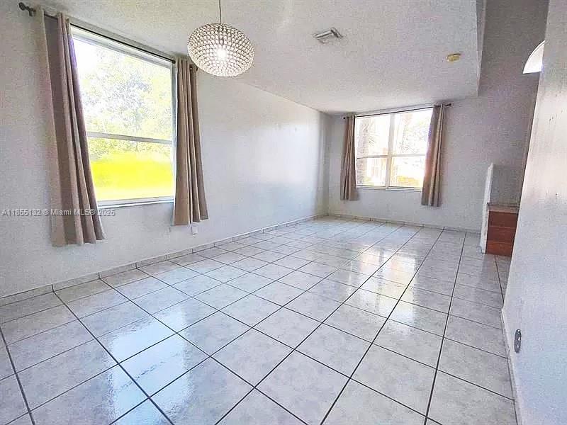 15472 NW 12th Ct, Pembroke Pines, Floride 33028, États-Unis