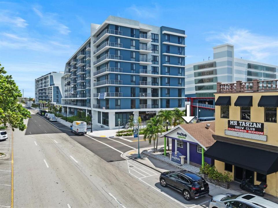 2040 N Polk St, Hollywood, Florida 33020