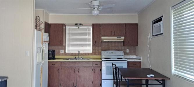 1118 US Highway 441, Okeechobee, Florida 34974