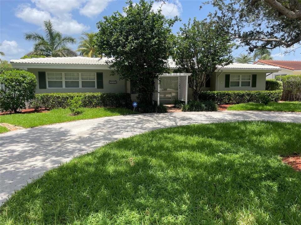 2533 NE 21st Ter, Lighthouse Point, Florida 33064