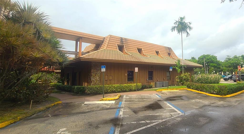 7800 W Oakland Park Blvd 100, Sunrise, Florida 33351