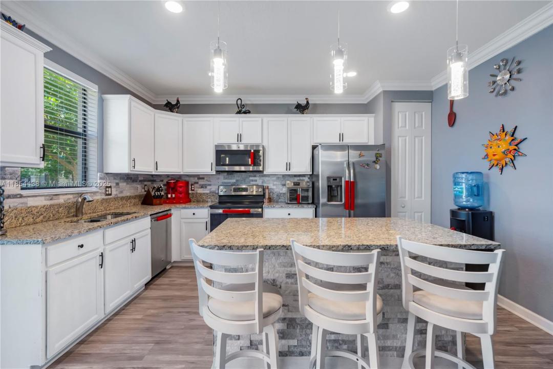 6970 Broadland Way, Coconut Creek, Florida 33073, USA