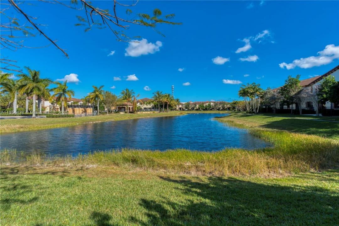 6970 Broadland Way, Coconut Creek, Florida 33073, USA