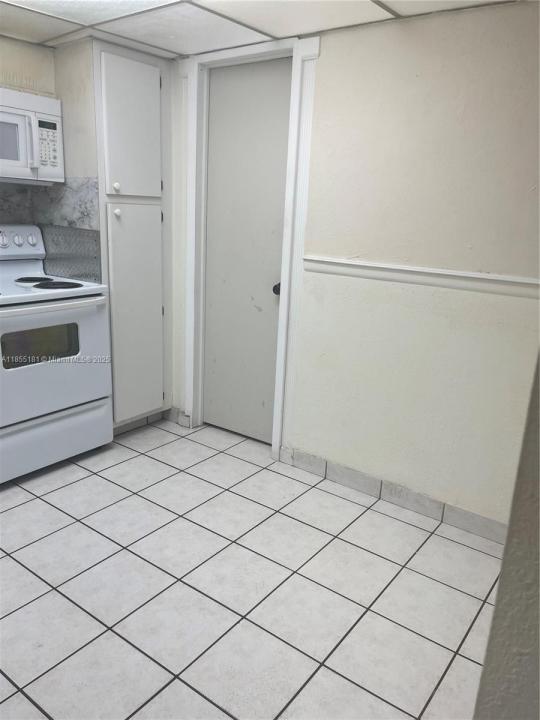 6548 Racquet Club Dr 89, Lauderhill, 佛羅里達州 33319, 美國