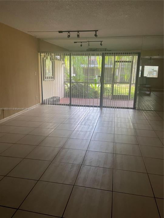 6548 Racquet Club Dr 89, Lauderhill, 佛羅里達州 33319, 美國