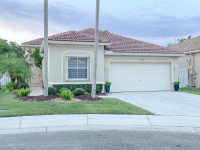 686 Maplewood Ct 686, Weston, Florida 33327, USA