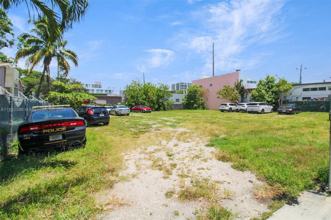 2105 Monroe St, Hollywood, Florida 33020, Estados Unidos