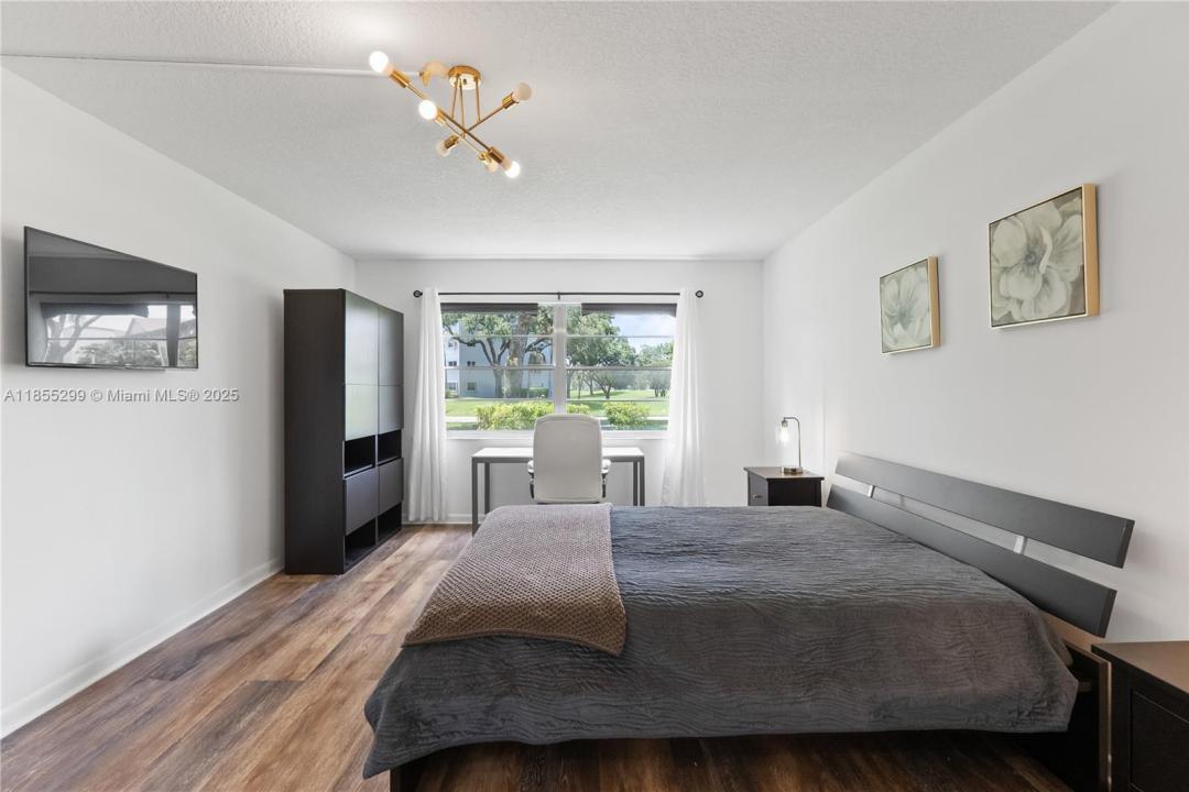12750 SW 4th Ct 105J, Pembroke Pines, Florida 33027, HOA KỲ