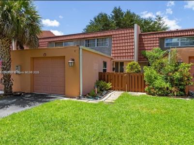 8605 NW 35th Ct G, Coral Springs, Florida 33065, USA