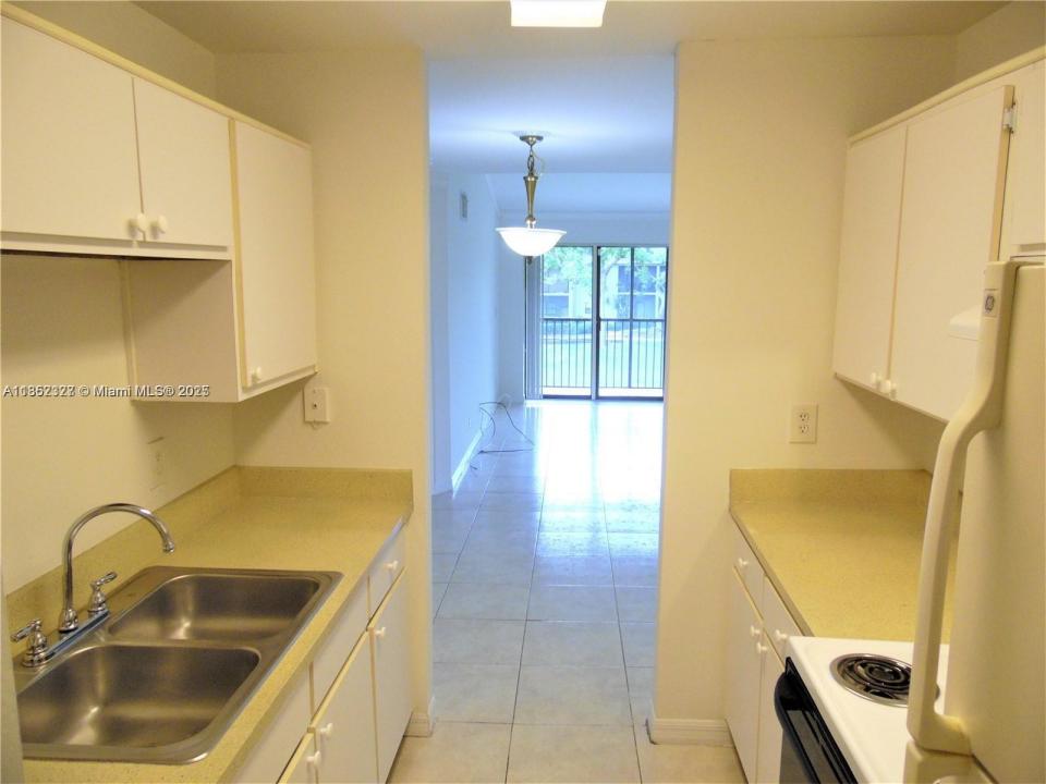 3987 NW 87th Ave 3987, Sunrise, 佛罗里达州 33351, 美国