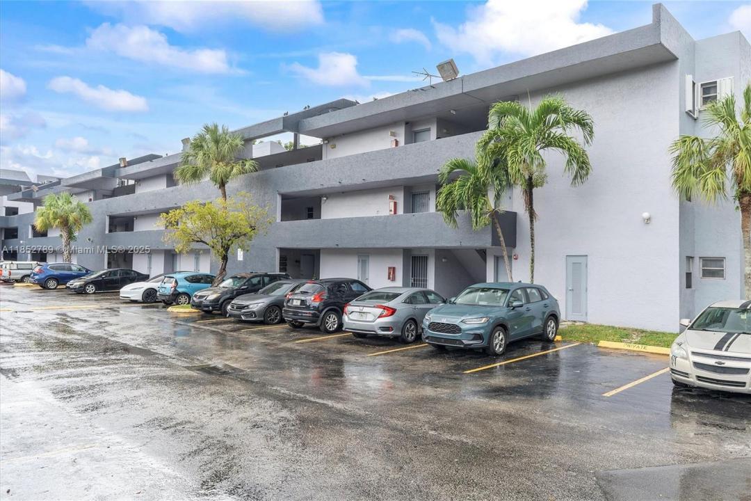 8841 W Flagler St 212, Miami, פלורידה 33174, ארצות הברית של אמריקה